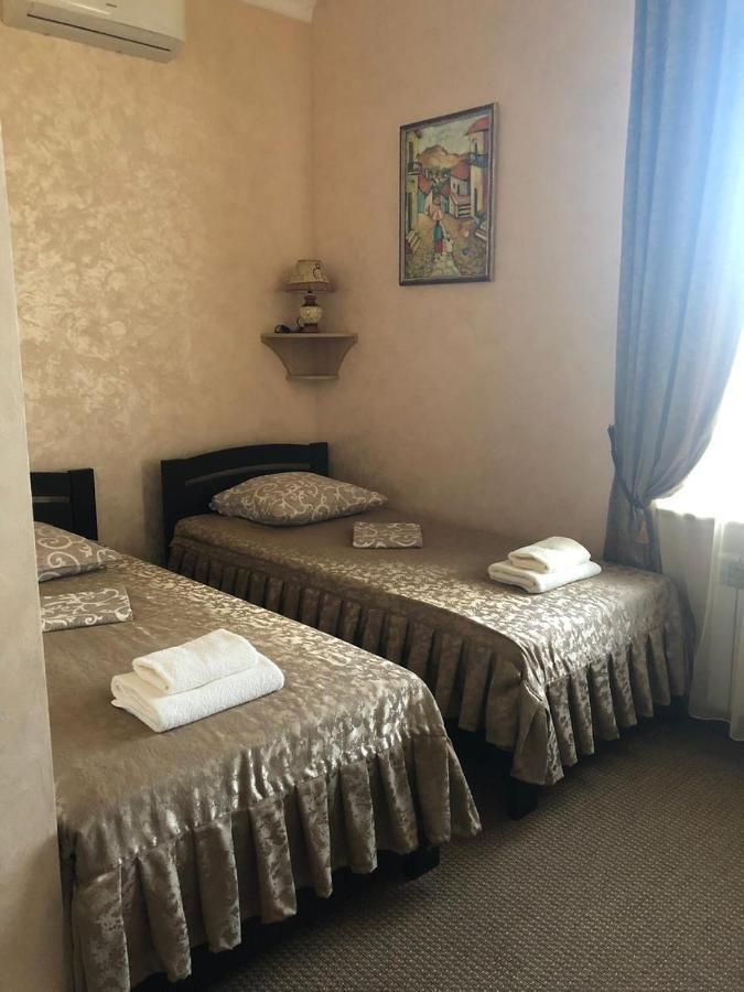 Гостиный Двор Надежда Hotel Khlibodarske Exterior photo